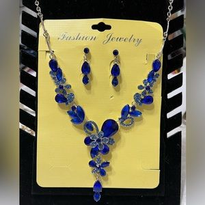 Blue Rhinestone Jewelry Set drop earrings and Floral Statement Necklace New